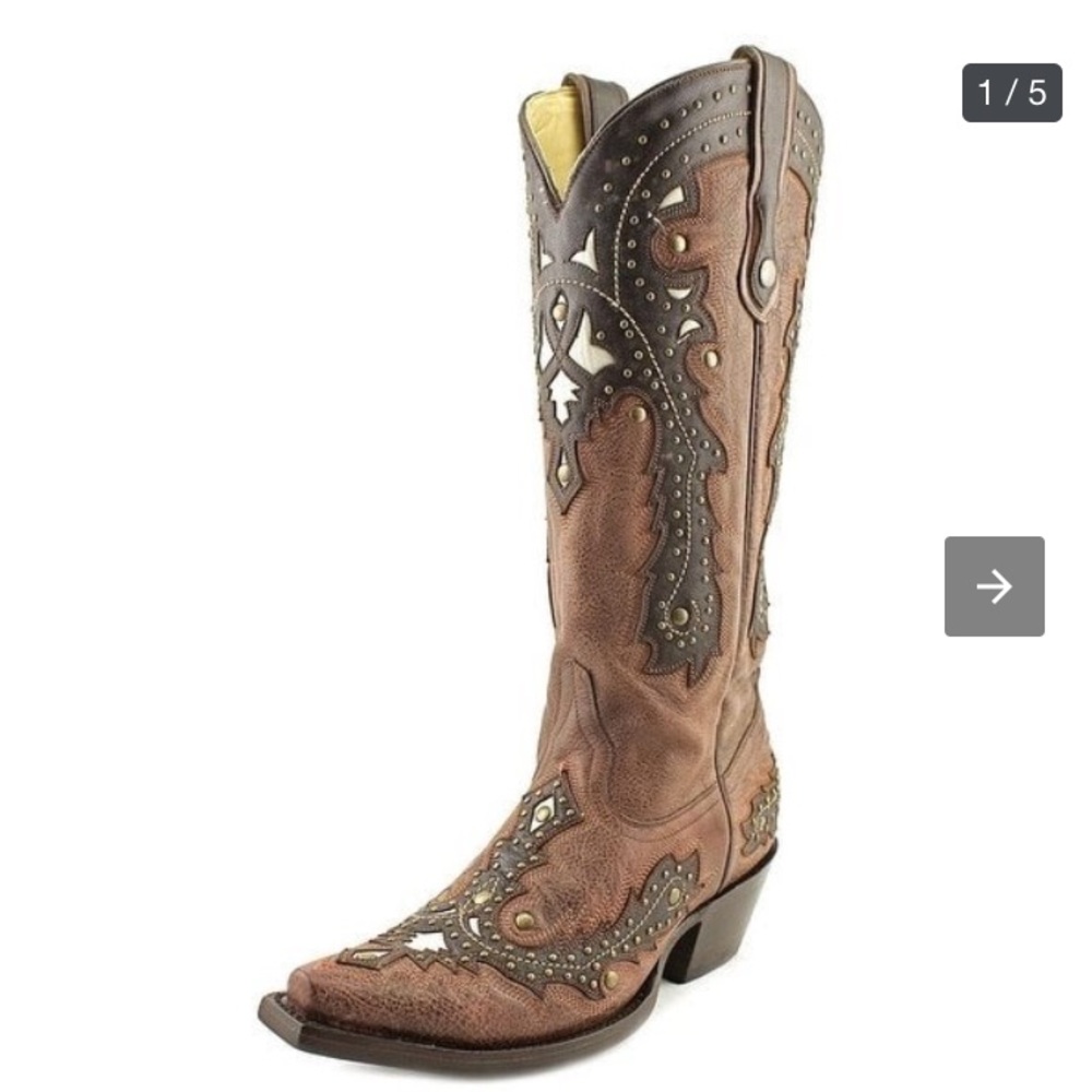 Corral studded brown cowboy boots